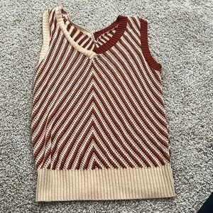 V neck sleeveless sweater